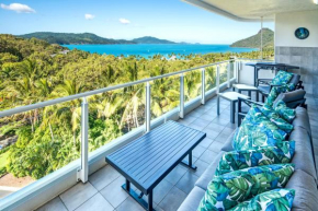 Yacht Harbour Tower 5 - Oceanviews, buggy and private lift access and valet service